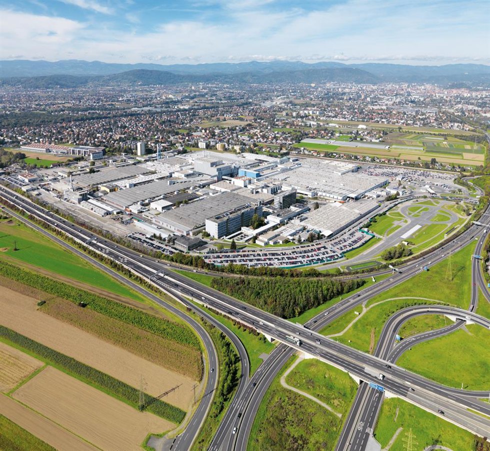 Archivo - Fábrica de Magna en Graz (Austria)