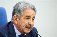 Revilla ve "bien" que viviendas de la Sareb sean para alquiler social