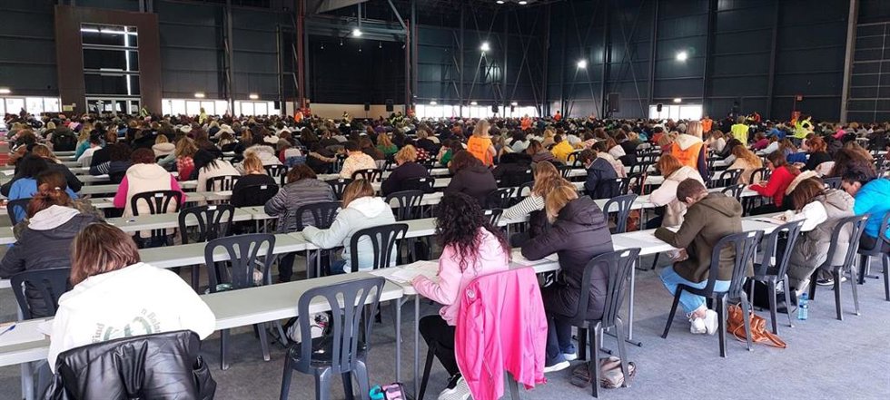 Pruebas oposición de Emulsa,  celebradas en el recinto ferial gijonés 'Luis Adaro'