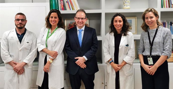 El Área de Gestión Sanitaria Sur de Sevilla se ha sumado a la herramienta 'AP-Farma', que convierte a Sevilla en "la primera de España" donde los pacientes se benefician de la "comunicación directa" entre Farmacia y Atención Primaria.