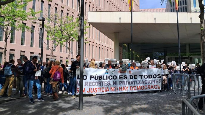 Funcionaris de justícia participen en l'atur parcial d'aquest dilluns