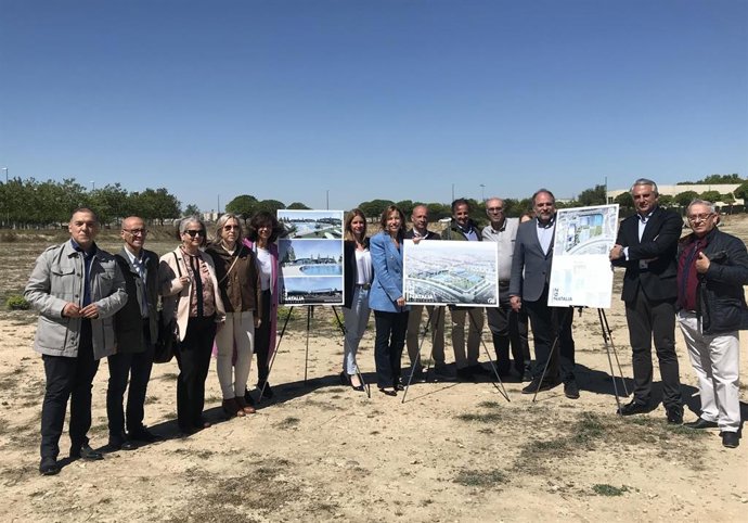 La candidata del PP a la Alcaldía de Zaragoza, Natalia Chueca, presenta el proyecto de un Centro Deportivo Municipal (CDM)  para el Distrito Sur