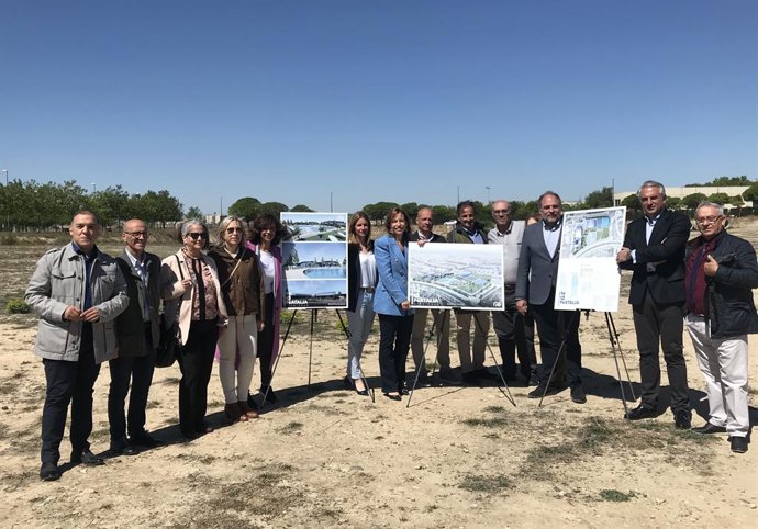 La candidata del PP a la Alcaldía de Zaragoza, Natalia Chueca, presenta el proyecto de un Centro Deportivo Municipal (CDM)  para el Distrito Sur