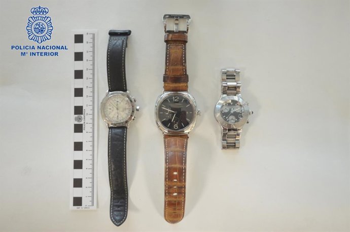 Archivo - Relojes de alta gama recuperados por la Policía Nacional de Baleares