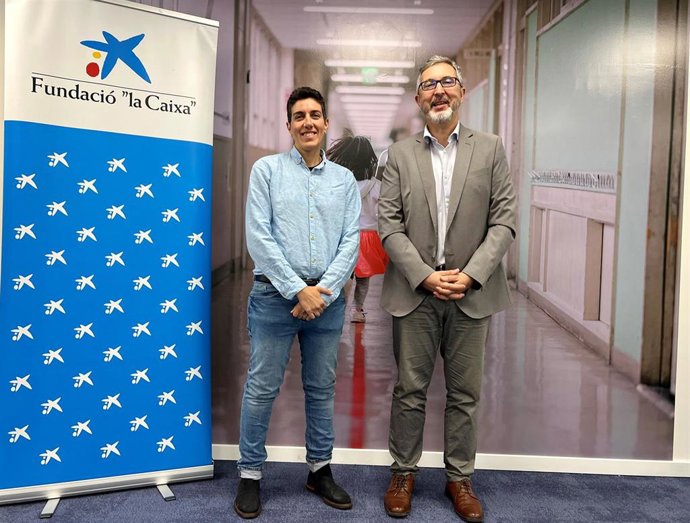 ELA Baleares y la Fundación 'la Caixa' acuerdan la donación de 10.000 euros para sesiones de fisioterapia y logopedia de los pacientes de esta enfermedad.