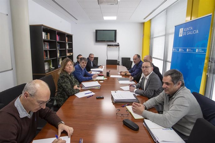 Representantes de la Xunta y de la Fegamp participan en la primera reunión de la comisión técnica para evaluar las competencias de cada administración