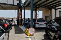 La Policía distribuye material para identificaciones en frontera en varias plantillas, entre ellas Ceuta y Melilla