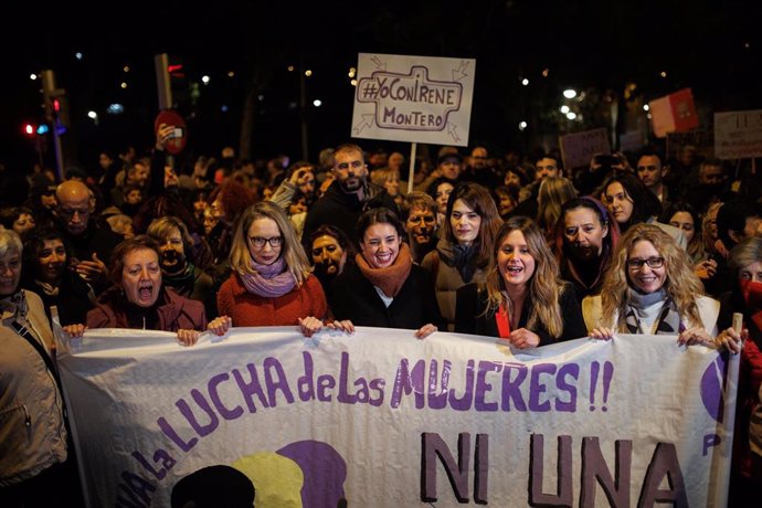 Archivo - Irene Montero en la manifestación de la Comisión 8M en Vallecas