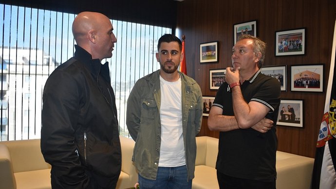 El presidente de la RFEF, Luis Rubiales, el presidente de la RFFCE, Antonio García Gaona, y el presidente del CTA, Luis Medina Cantalejo