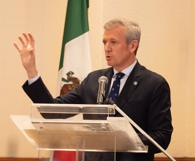 El presidente de la Xunta, Alfonso Rueda, en una intervención durante su viaje a América en abril de 2023.