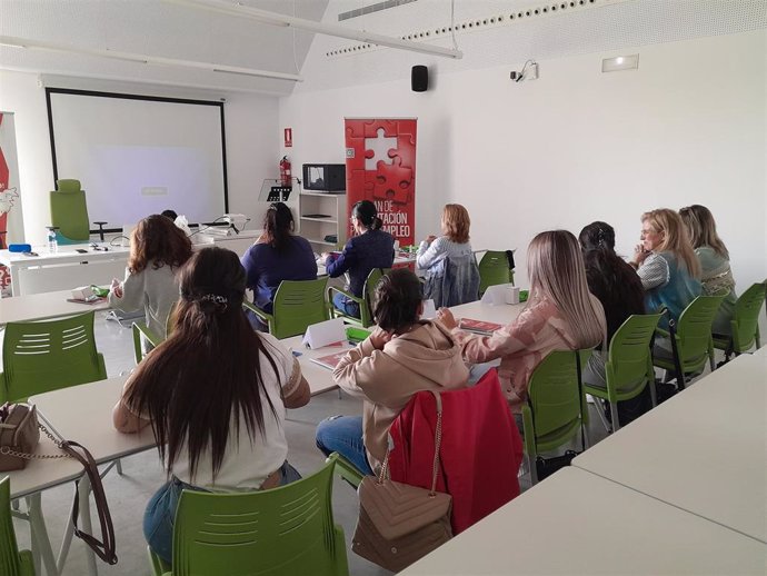 Participantes en el curso organizado por la diputación en Calamonte.