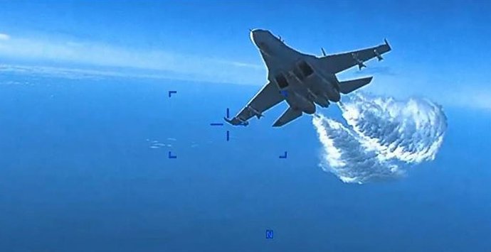 Archivo - Imatge d'un avió rus al mar Negre