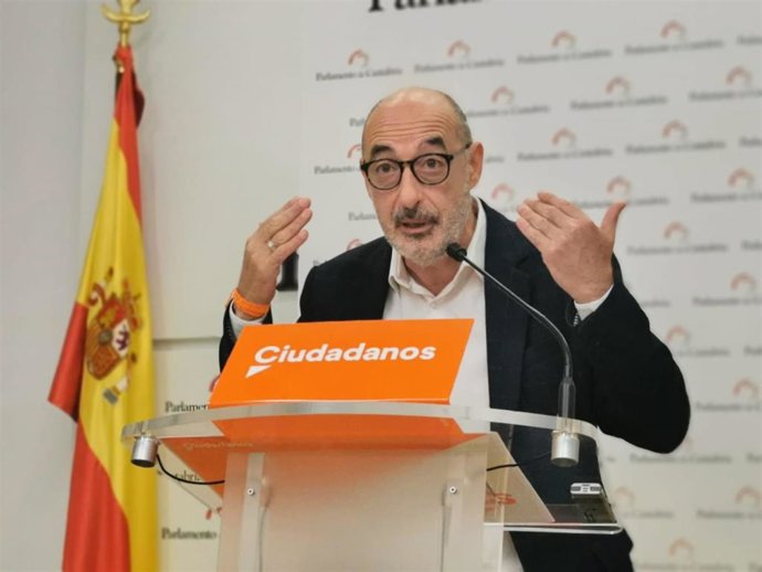 Archivo - El coordinador de Cs Cantabria, Félix Álvarez