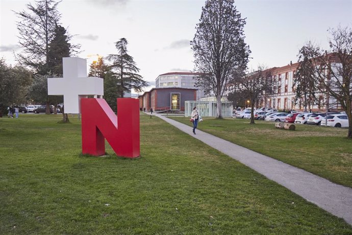 Entrada del Hospital Universitario de Navarra