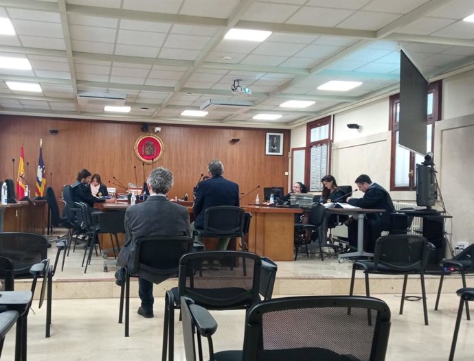 El funcionario, durante el juicio.