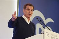 Feijóo propone una ayuda de emancipación a jóvenes de mil euros para los gastos de alquiler o compra de vivienda