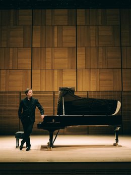 Archivo - El compositor y pianista Steve Barakatt.