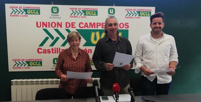 Los resposables de UCCL analizan la situación del sector del vacuno de leche en CyL