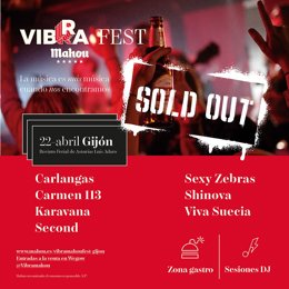 Archivo - Cartel de agotadas las entradas para el 'Vibra Mahou Fest' de Gijón el 22 de abril.