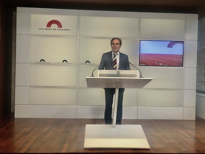 Joan Garriga (Vox) durant la roda de premsa