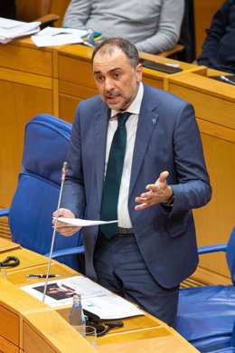 Archivo - El conselleiro de Sanidade, Julio García Comesaña