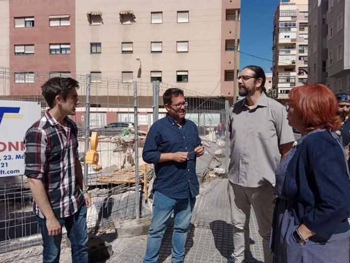 Presentación de un Plan Municpal de Adelante Andalucía en defensa de los trabajadores del turismo y la hostelería