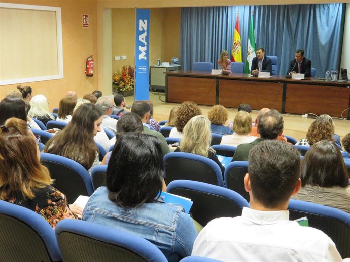 El Centro de Prevención de Riesgos Laborales de la provincia (CPRL) acoge  jornada técnica que aborda los principales riesgos sobre la salud mental de la población trabajadora.