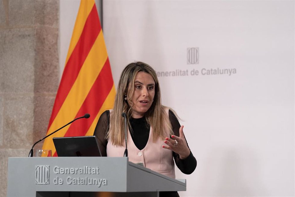 La portavoz del Govern, Patrícia Plaja, durante una rueda de prensa tras el Consell Executiu, en el Palau de la Generalitat, a 18 de abril de 2023, en Barcelona, Catalunya (España). La portavoz del Govern y el director de la Agncia Catalana de l'Aigua 