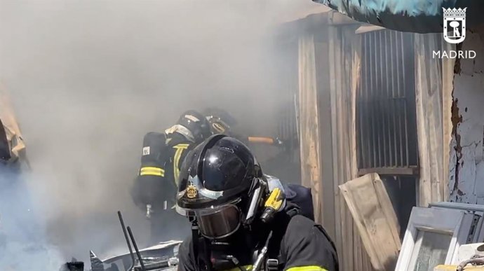 Incendio de infraviviendas en la Cañada Real Galiana