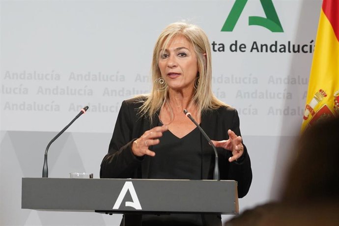 La consejera de Desarrollo Educativo y Formación Profesional, Patricia del Pozo , en la rueda de prensa posterior al Consejo de Gobierno andaluz en el Palacio de San Telmo, a 18 de abril de 2023 en Sevilla (Andalucía, España).Como cada martes, el Consej