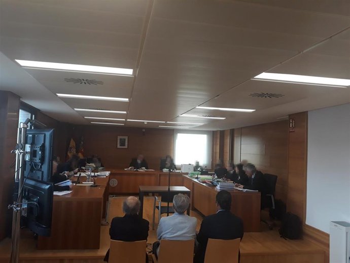 Los acusados en la primera sesión el juicio