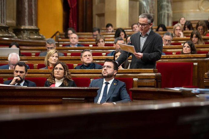 Archivo - El presidente del Consell Nacional de ERC y diputado en el Parlament, Josep Maria Jové, interviene durante una sesión plenaria en el Parlament de Catalunya, a 14 de diciembre de 2022, en Barcelona, Catalunya (España). El Govern y su presidente