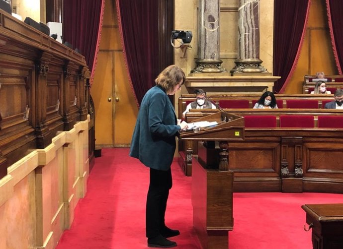 Archivo - La diputada de Junts en el Parlament Titon Lalla en una foto de archivo