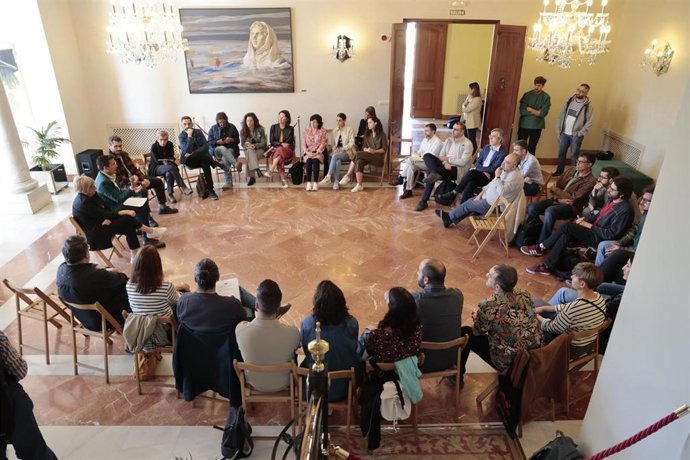 Reunión del Ayuntamiento de Granada con representantes de la industria audiovisual de la ciudad