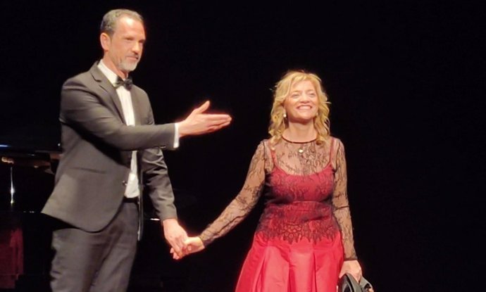 El pianista Juan José Cosano y la soprano Ana María Moya en una reciente actuación.