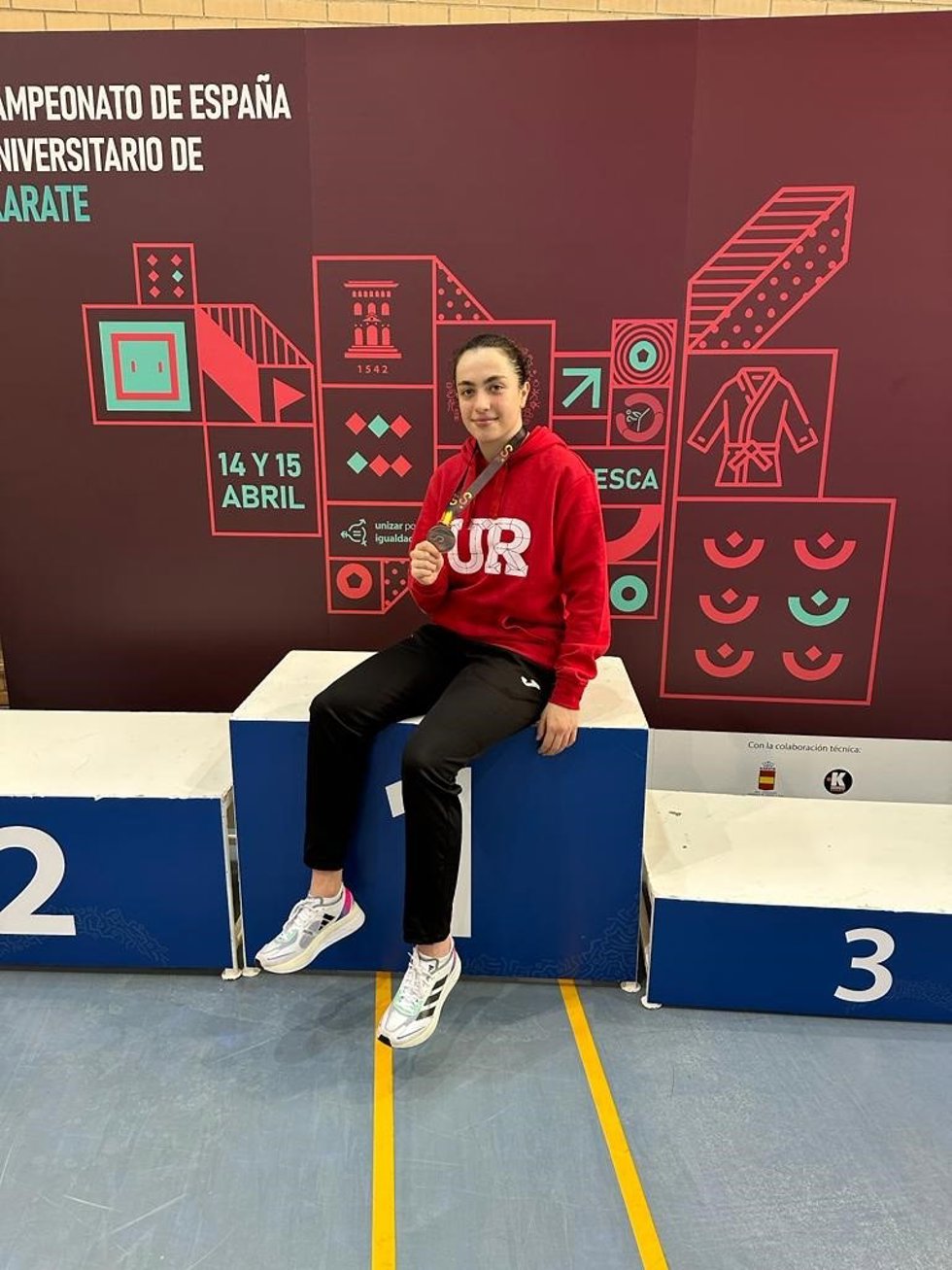 Laura Moreno Resa obtiene medalla de bronce en kárate en el Campeonato de España Universitario celebrado en Huesca