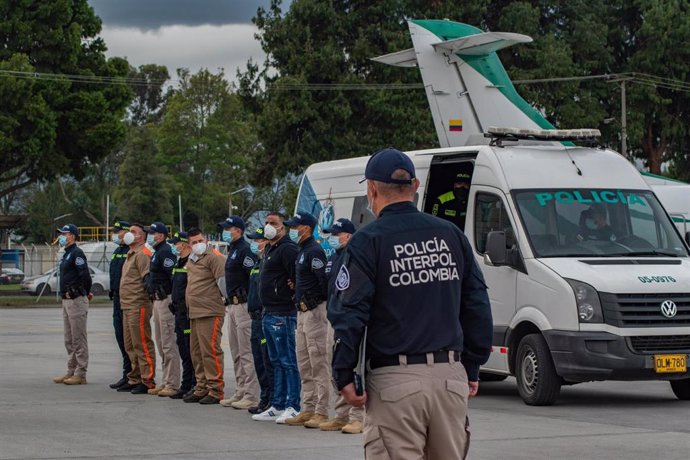 Archivo - Agentes de la Policía de Interpol en Colombia