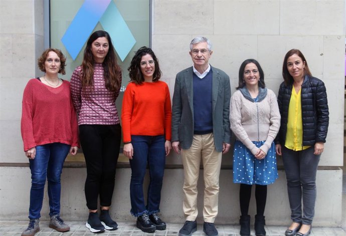 Archivo - Investigadores del ensayo