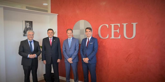 Vithas y CEU avanzan en su alianza con nuevas vías de colaboración en ciclos formativos de la rama sanitaria.