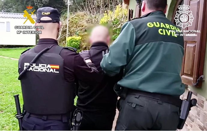 Detenicón de unos de los miembros del grupo