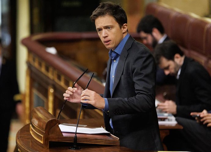 Archivo - El líder de Más País, Íñigo Errejón, interviene durante una sesión plenaria en el Congreso de los Diputados, a 7 de marzo de 2023, en Madrid (España).