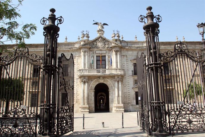 Archivo - Rectorado de la Universidad de Sevilla.