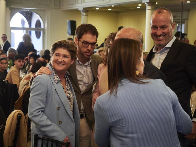  María García-Barberena y Fermín Alonso en un acto de precampaña del PP de Navarra