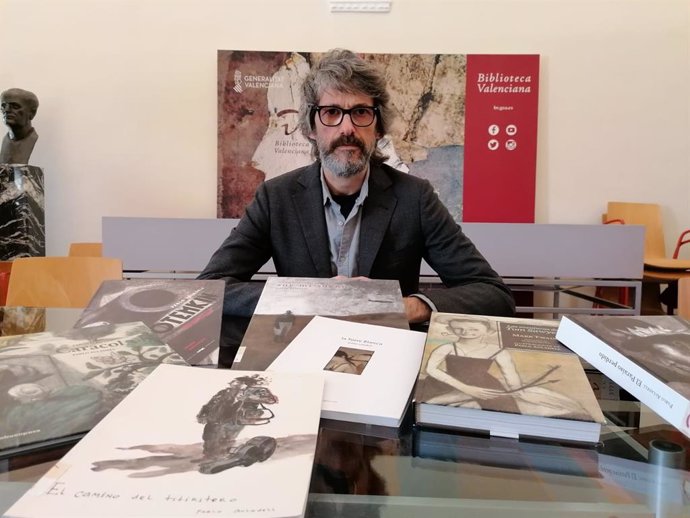 El dibujante Pablo Auladell en la Biblioteca Valenciana