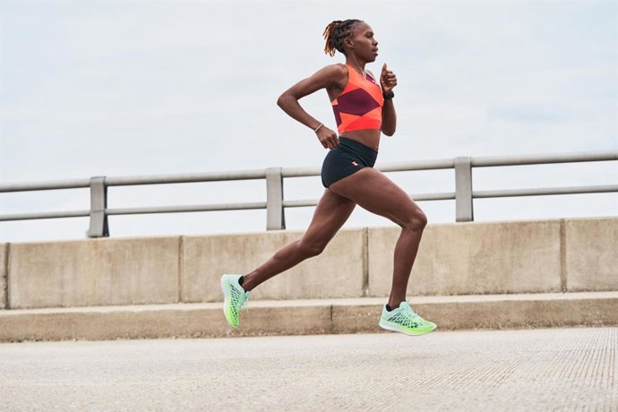 La zapatilla UA Flow Velociti Elite, más rápida y con colores más vivos.