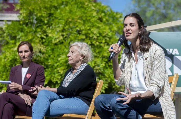La exalcaldesa de Madrid, Manuela Carmena, interviene en la presentación del proyecto de viviendas alternativas para mayores por Más Madrid, a 19 de abril de 2023, en Madrid (España).