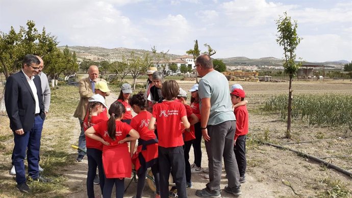 Visita de la Junta al Centro Especial de Empleo de Zujaira