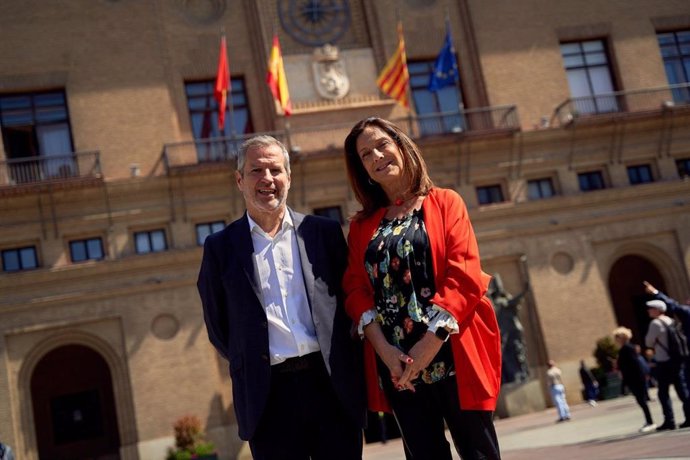 El cabeza de lista de Cs al Ayuntamiento de Zaragoza, Daniel Pérez Calvo, y la número dos de la candidatura, Cristina Sobrino.