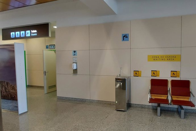 Fuente en la sala de embarque del Seve Ballesteros-Santander