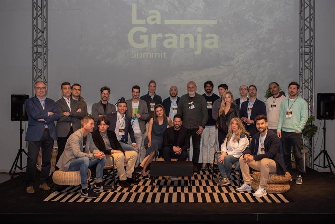 Participantes en LaGranjaSummit,  celebrado en LABoral Centro de Arte y Creación Industrial, en Gijón